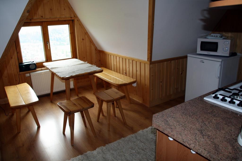Apartamenty- Mieszkania Wakacyjne Czarna Gora Ruang foto