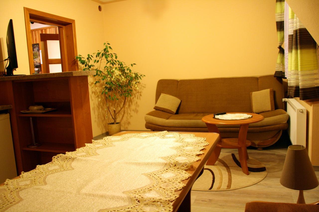 Apartamenty- Mieszkania Wakacyjne Czarna Gora Bagian luar foto